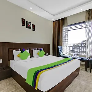 Hotel Crosswinds West, Shimla
